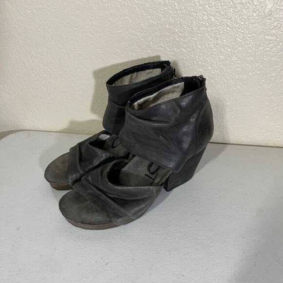 OTOT Shoes Womens Snadals Wedge Heels 7 Gray Leather Peep Toe - Picture 1 of 8